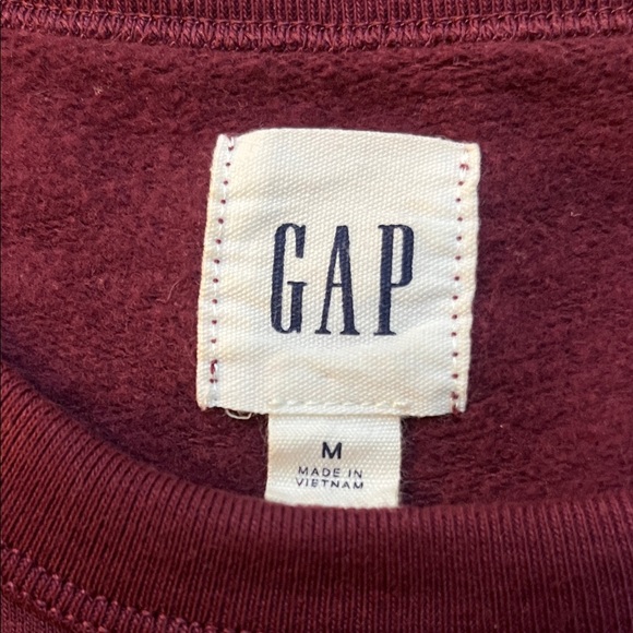 GAP Men's Burgundy Crewneck Sweater - Picture 2 of 5